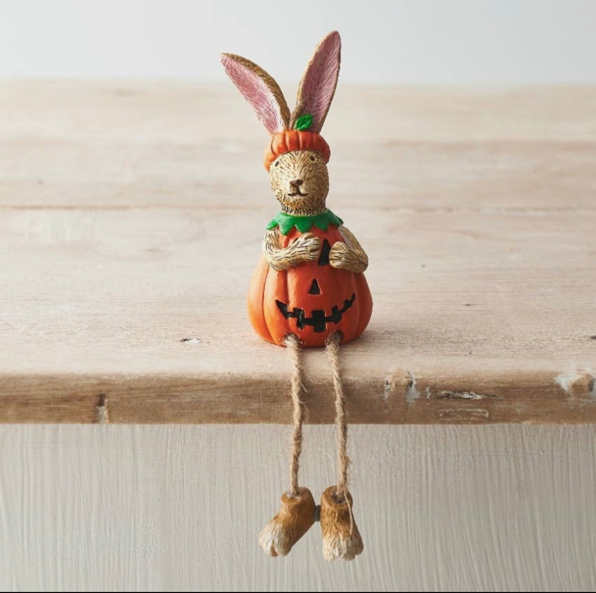 Jasper Rabbit Pumpkin Shelf
Sitter, 4.5cm
