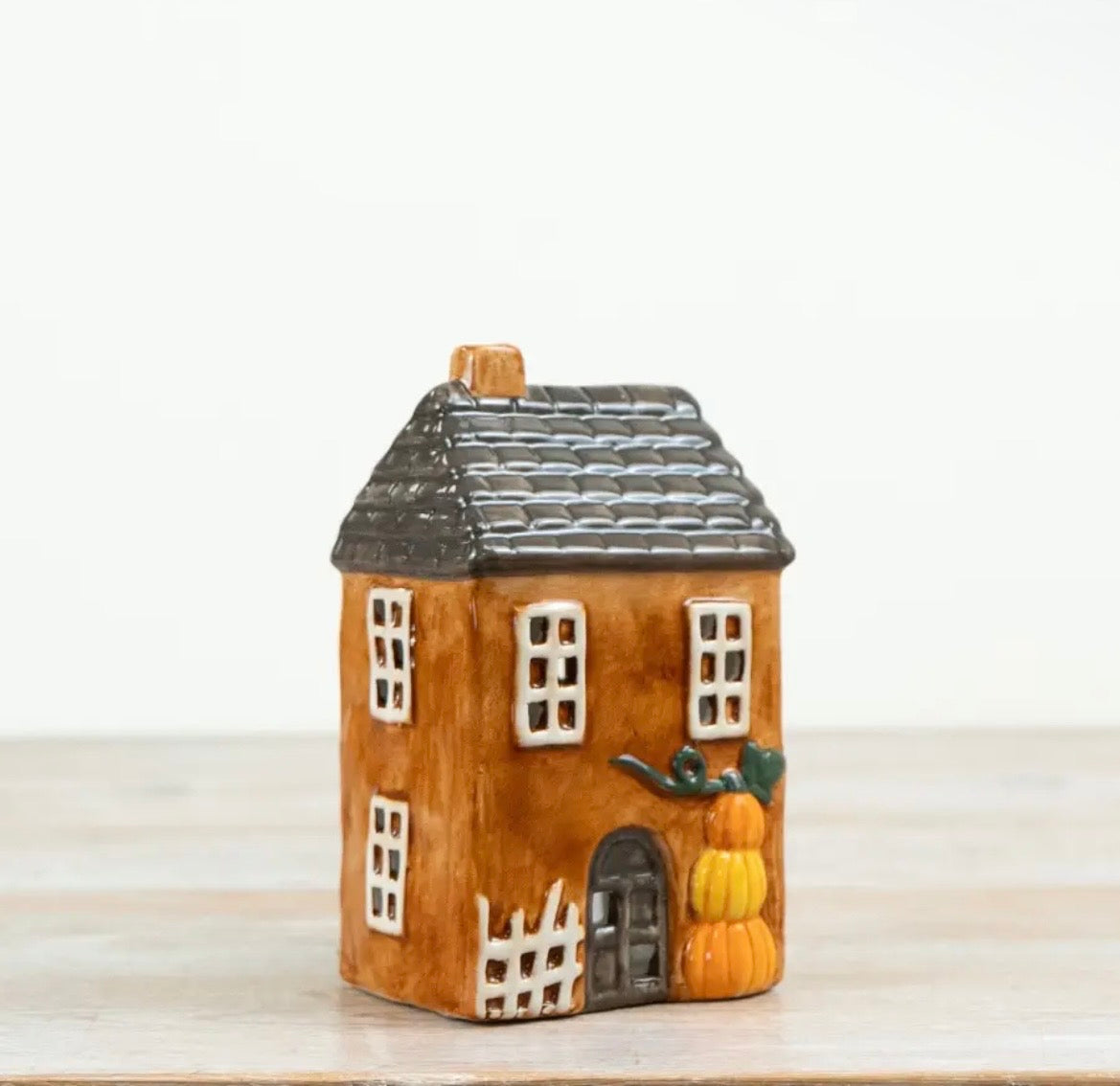 Candle House with Pumpkin, 17cm