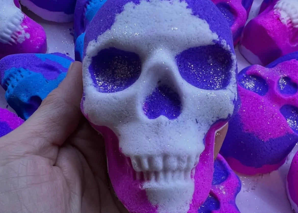 Black Raspberry Vanilla Skull Bath Bomb