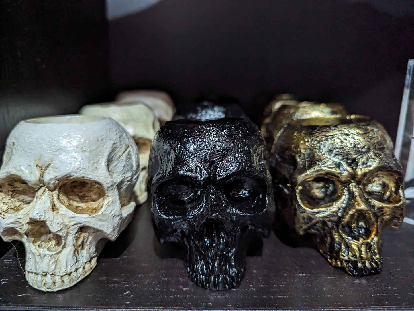 Skull tealight holder