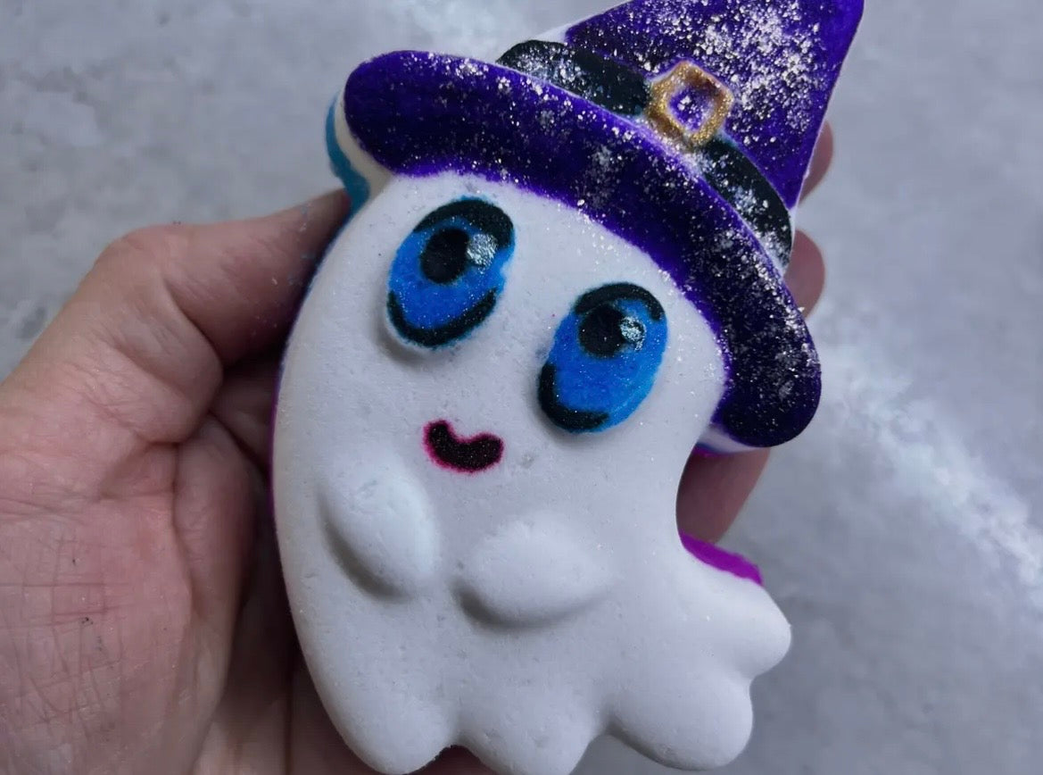 Rainbow Ghost Bath Bomb