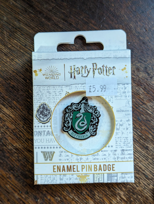 Slytherin Pin in gift Box